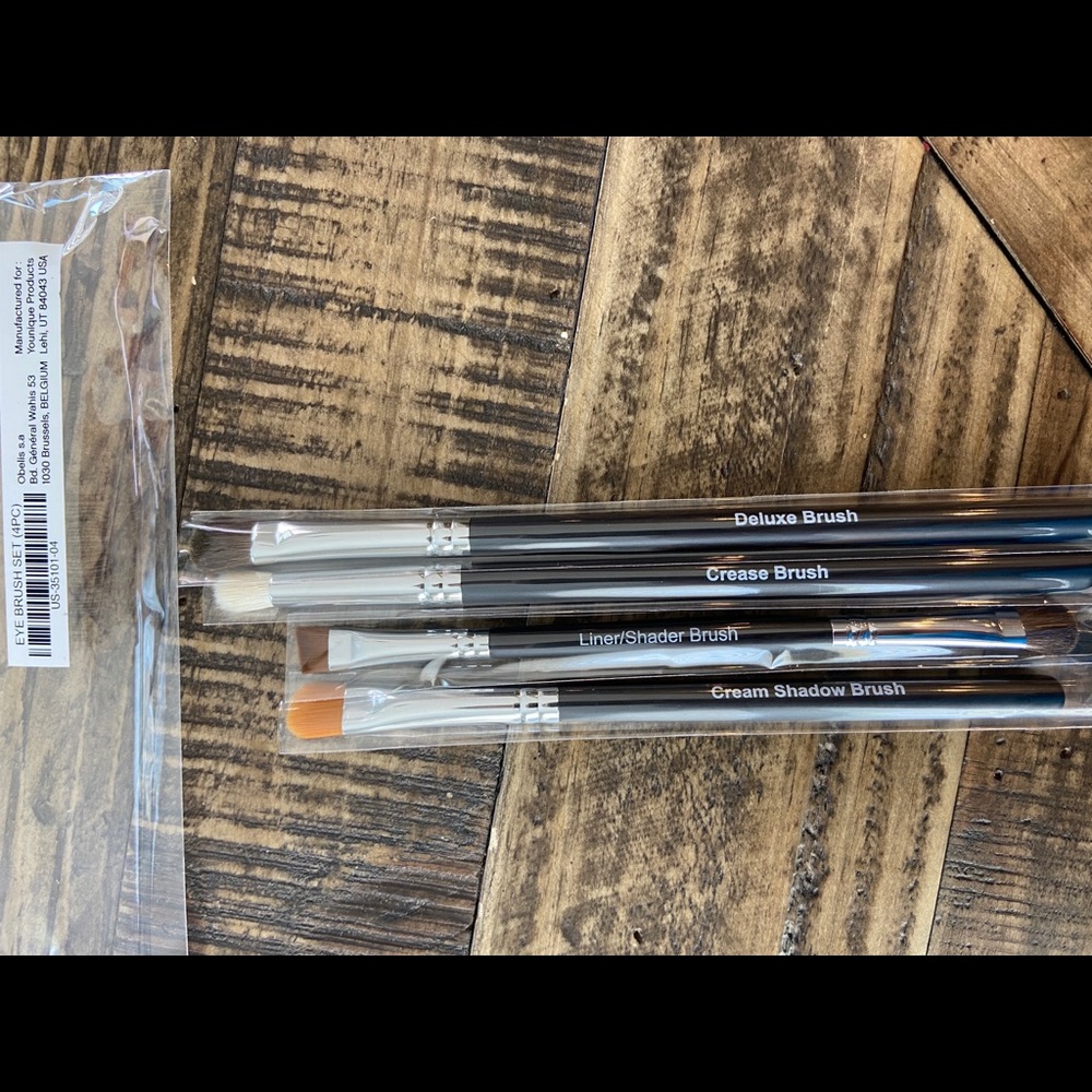Eyebrush Set